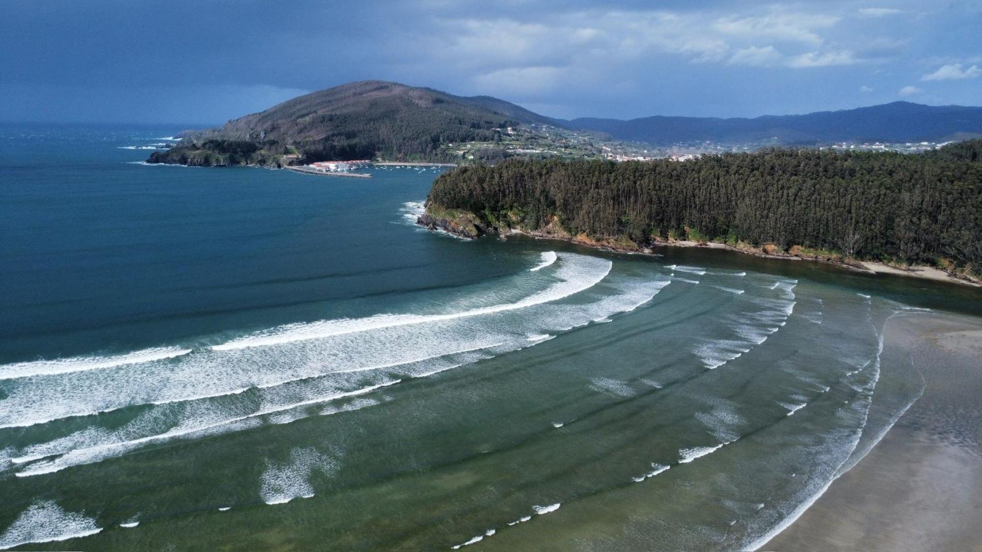 Beachfront Surf & Holiday House, Charming & Quiet Villarrube 외부 사진