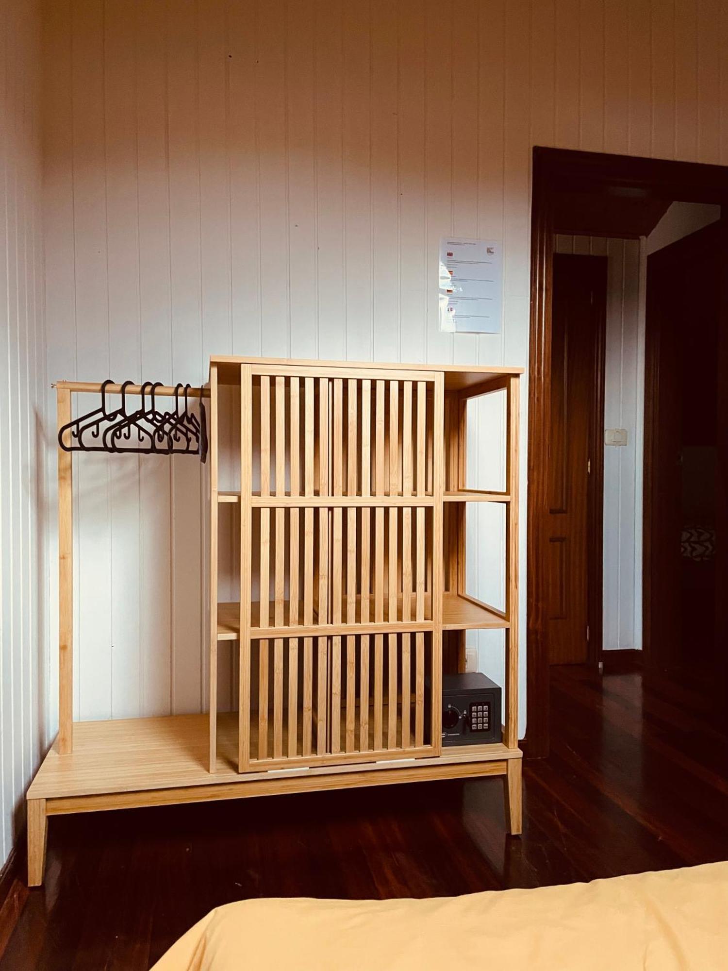 Beachfront Surf & Holiday House, Charming & Quiet Villarrube 외부 사진